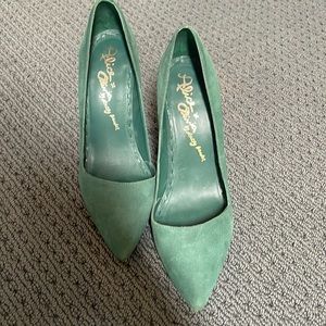 Alice and Olivia heels